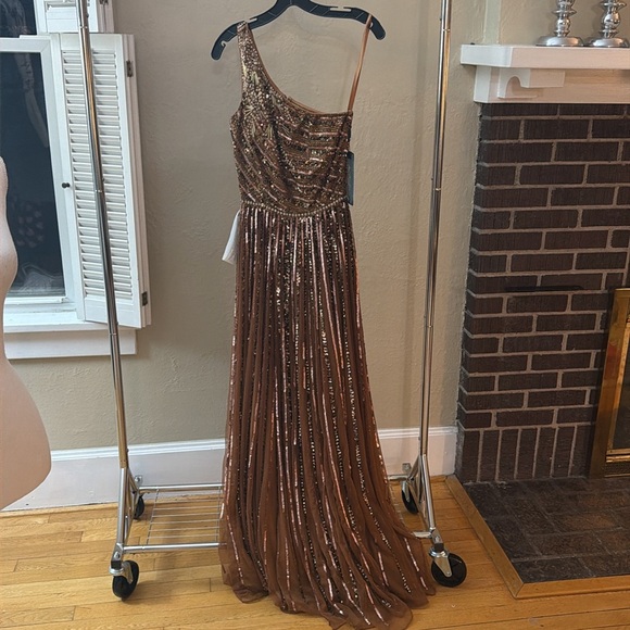 NWT Mac Duggal as 0 Copper Embellished Beaded Sequin One Shoulder Formal Gown - Picture 2 of 11